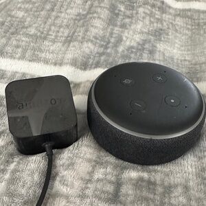 Amazon Echo Dot in Black with Adapter